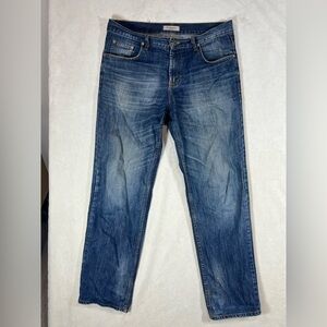 Burberry London Medium Wash 34W 32L Premium Denim Jeans Back Pock Logo Buttons